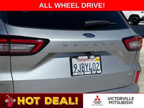 Used 2023 Ford Escape ST-Line AWD/4WD image 11