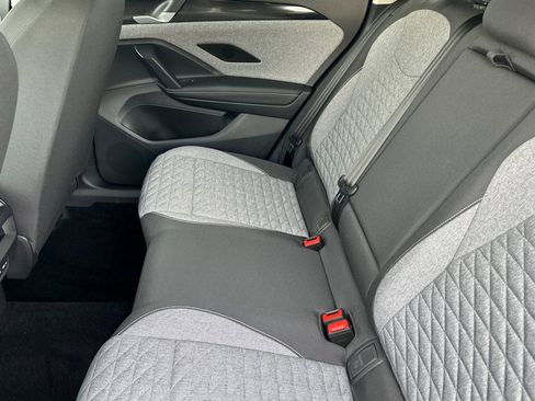 New 2026 Volkswagen Tiguan S FWD image 10