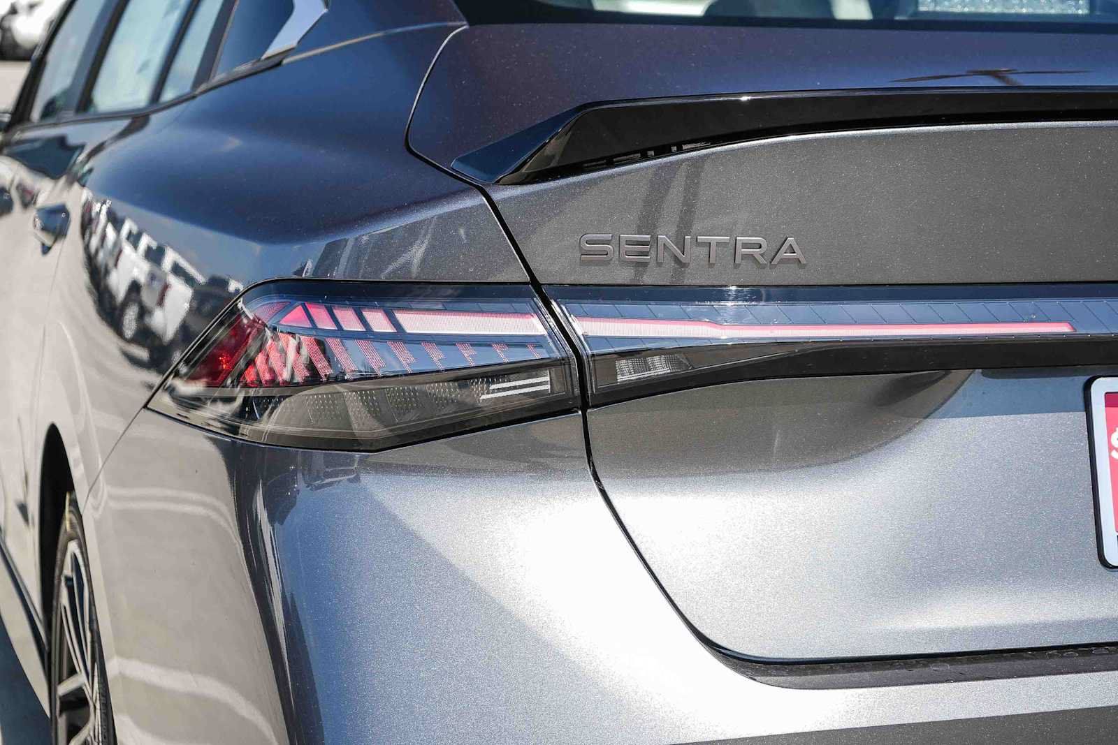 New 2027 Nissan Sentra SR w/ Floor Mat Package FWD image 9
