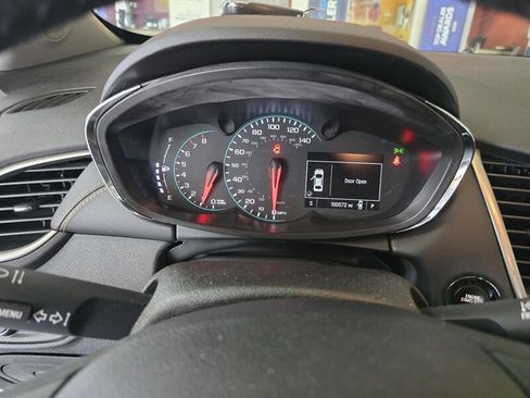 Used 2018 Chevrolet Trax LT w/ Sun & Sound Package FWD image 27