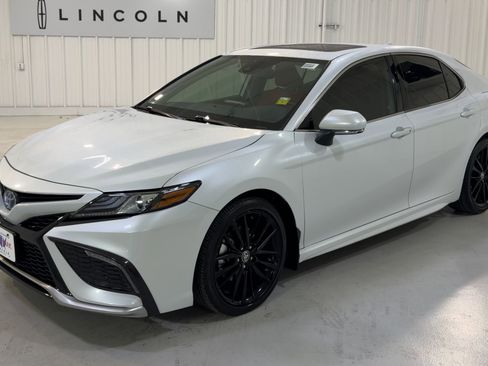 Used 2024 Toyota Camry XSE image 5