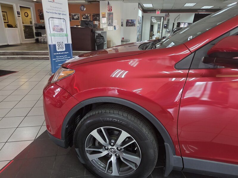 Used 2017 Toyota RAV4 XLE w/ All Weather Liner Package AWD/4WD image 39