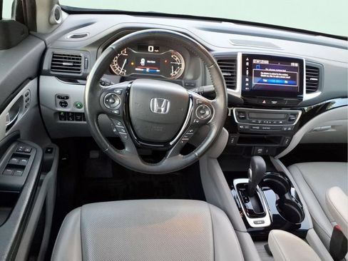 Used 2017 Honda Ridgeline RTL-E image 18