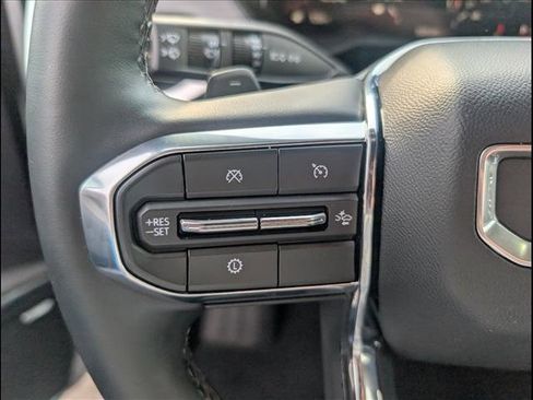 Used 2025 GMC Acadia Elevation image 7