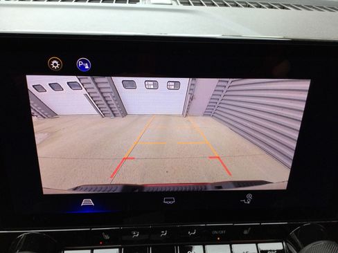 New 2025 Chevrolet Colorado LT w/ Advanced Trailering Package image 17