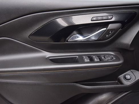 Used 2023 GMC Terrain AT4 image 23