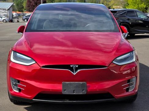 Used 2017 Tesla Model X 75D AWD/4WD image 2
