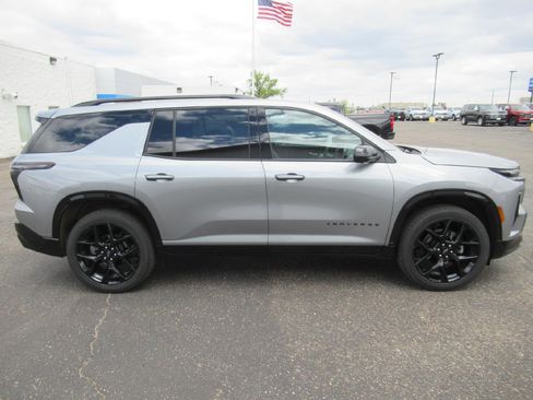 Certified 2024 Chevrolet Traverse RS w/ LPO, Floor Liner Package AWD/4WD image 4