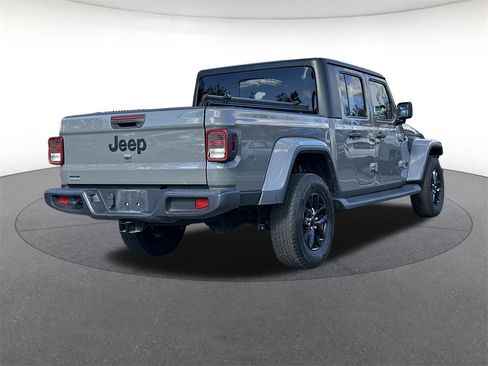 Used 2022 Jeep Gladiator Sport image 5