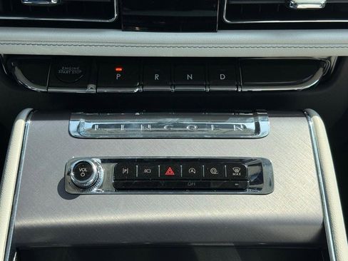 New 2026 Lincoln Aviator AWD image 15