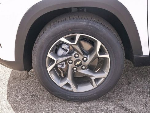 New 2026 Chevrolet Trax LT w/ Driver Confidence Package image 5