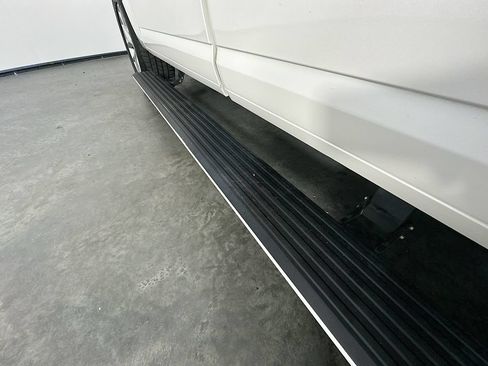 Used 2017 Ford Expedition Limited w/ Equipment Group 301A RWD image 39