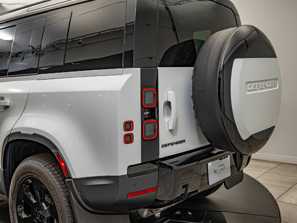 New 2026 Land Rover Defender 110 S AWD/4WD image 19