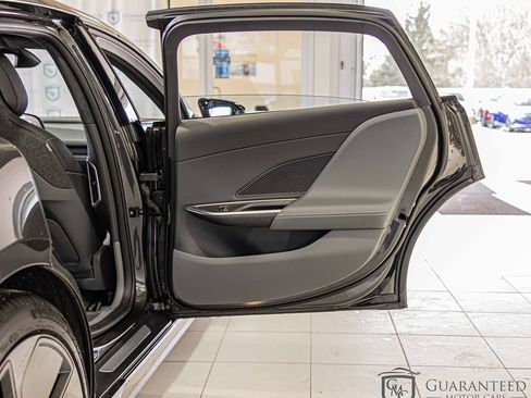 Used 2024 Lucid Air Touring image 37