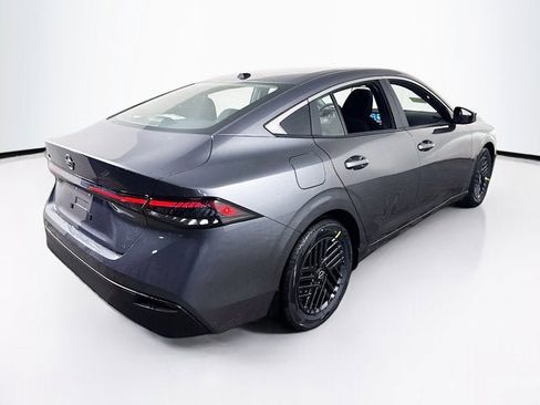 New 2026 Nissan Sentra SV image 5