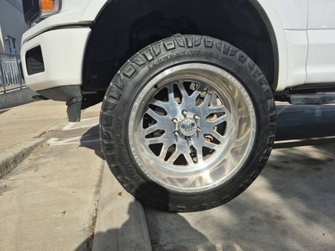 Used 2020 Ford F150 XLT w/ Equipment Group 302A Luxury AWD/4WD image 5