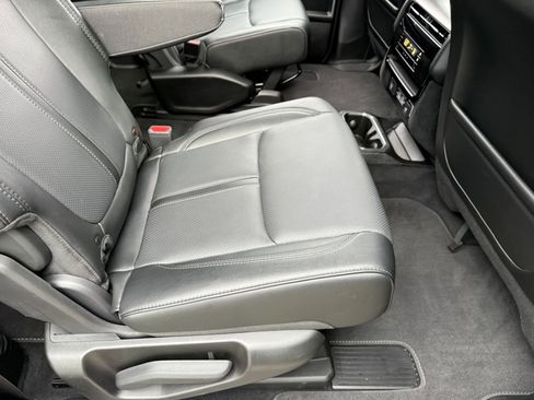 Used 2025 Jeep Wagoneer Series II image 23