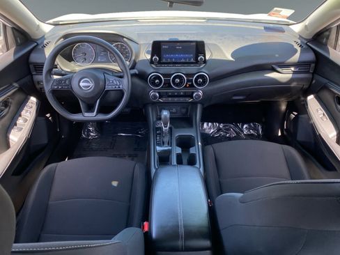 Used 2025 Nissan Sentra S FWD image 10