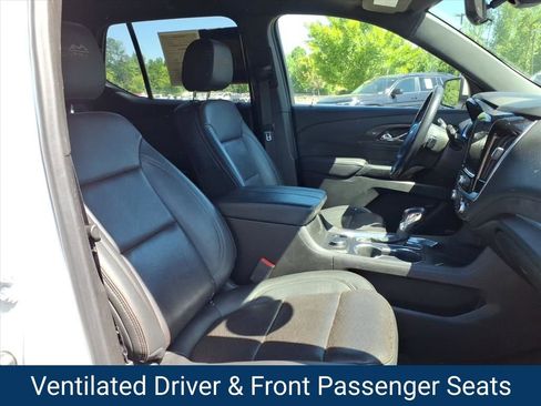 Certified 2022 Chevrolet Traverse High Country w/ LPO, Floor Liner Package FWD image 26