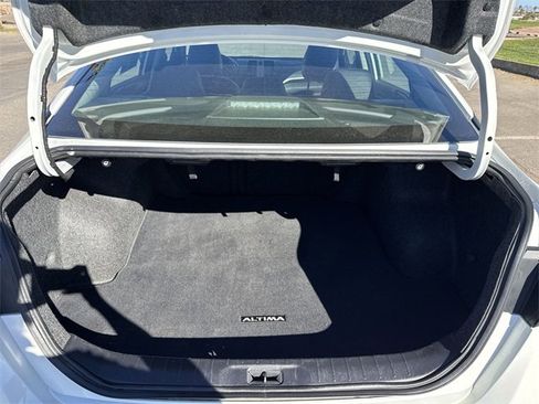 Used 2023 Nissan Altima 2.5 SR image 25