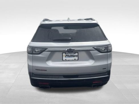 Used 2020 Chevrolet Traverse Premier w/ Redline Edition AWD/4WD image 3