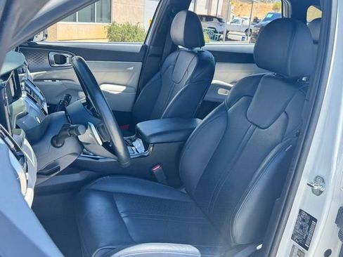 Used 2022 Kia Sorento SX Prestige w/ Panoramic Sunroof Package AWD/4WD image 28