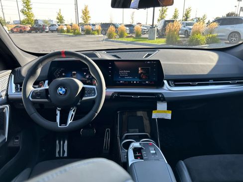 Used 2025 BMW X1 M35i w/ Premium Package image 19