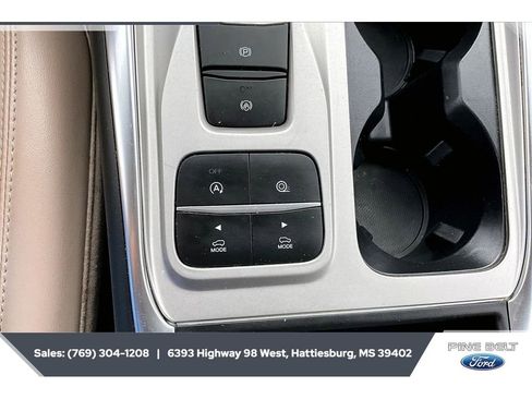 Used 2021 Ford Explorer XLT w/ Equipment Group 202A RWD image 23