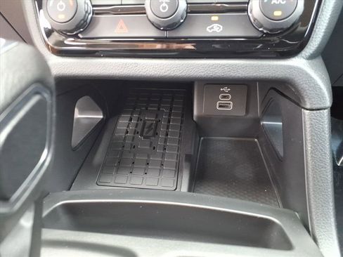 New 2025 Ford Ranger XLT w/ Equipment Group 301A High image 12