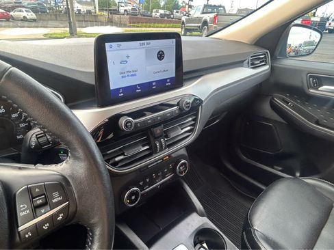 Used 2020 Ford Escape SEL FWD image 24
