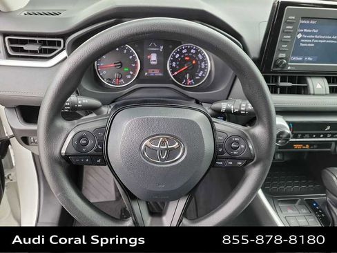 Used 2021 Toyota RAV4 XLE w/ Convenience Package FWD image 23