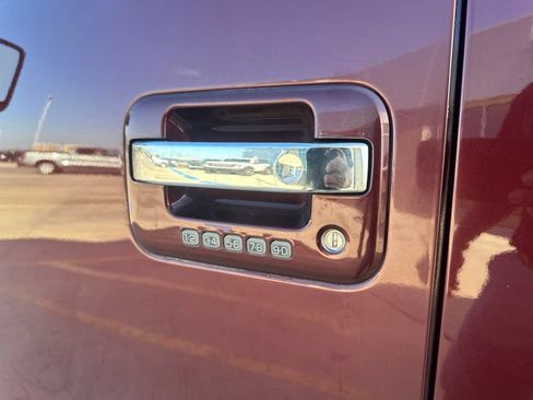 Used 2010 Ford F150 Lariat AWD/4WD image 12