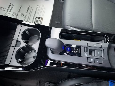 New 2026 Toyota Prius XLE image 24