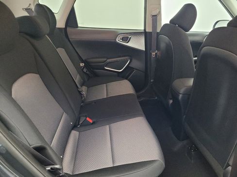 Used 2025 Kia Soul LX w/ LX Technology Package image 19