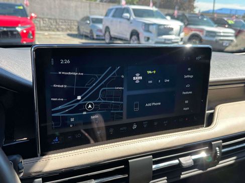 Used 2023 Lincoln Corsair Reserve w/ Equipment Group 201A image 27