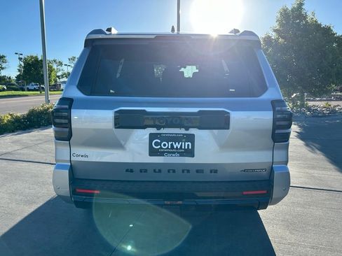 Used 2026 Toyota 4Runner Platinum AWD/4WD image 7