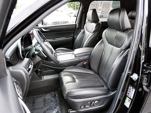 Certified 2023 Hyundai Palisade Calligraphy image 17