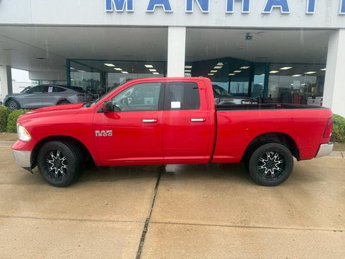 Used 2016 RAM 1500 Classic SLT RWD image 12