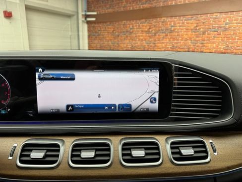 New 2025 Mercedes-Benz GLS 450 4MATIC image 18