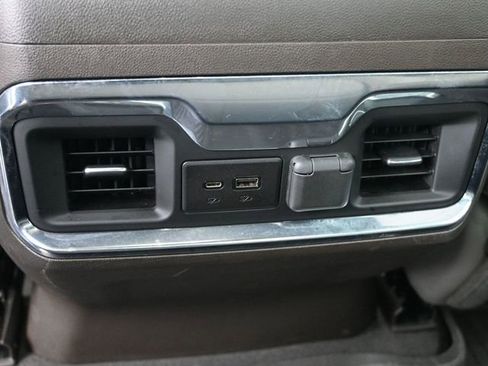 Used 2022 Chevrolet Silverado 1500 LTZ w/ Technology Package image 28