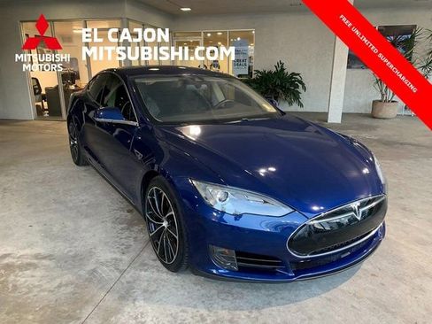 Used 2015 Tesla Model S 70D image 1