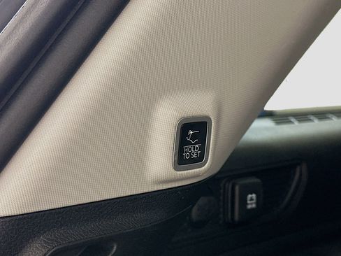 Used 2023 Jeep Grand Cherokee 4WD 4xe image 32