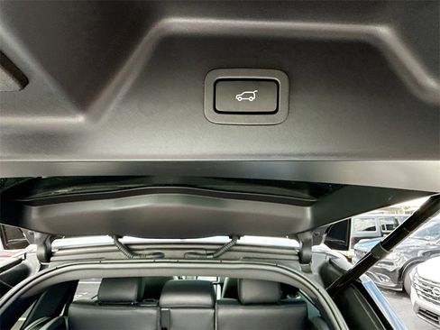 Used 2019 Land Rover Range Rover Supercharged image 31