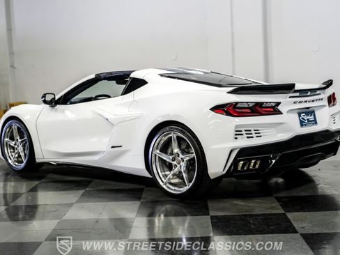 Used 2024 Chevrolet Corvette E-Ray w/ ZER Performance Package AWD/4WD image 9