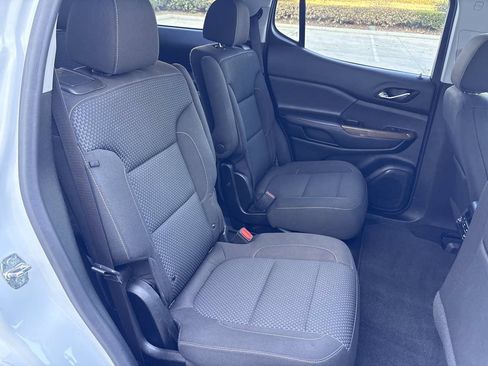 Used 2020 GMC Acadia SLE FWD image 15