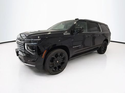 New 2026 Chevrolet Suburban High Country AWD/4WD image 3