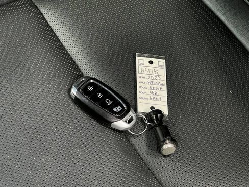 Used 2023 Hyundai Kona Limited FWD image 40