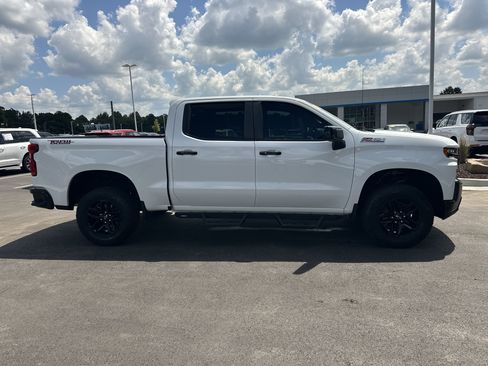Used 2021 Chevrolet Silverado 1500 LT Trail Boss w/ Bed Protection Package AWD/4WD image 9