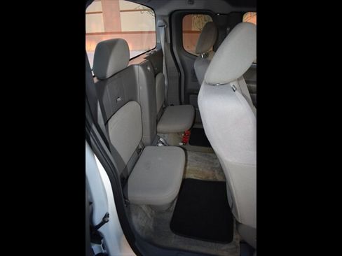 Used 2018 Nissan Frontier S image 31