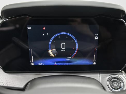Used 2025 Chevrolet Trax LT w/ LT Convenience Package FWD image 21